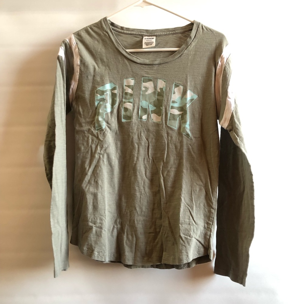 Pink Victoria’s Secret camo long sleeve tee M
